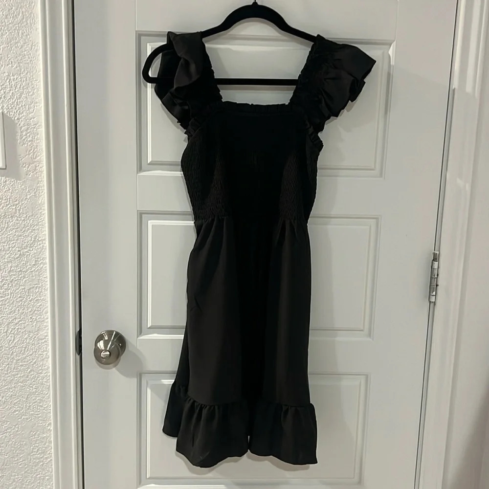 SHEIN Black Flowy dress Size large